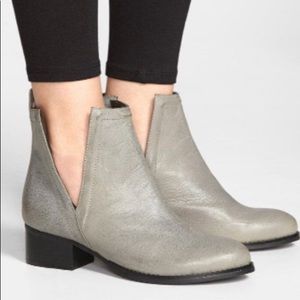 Oreilly gray leather ankle boot, Jeffrey Campbell